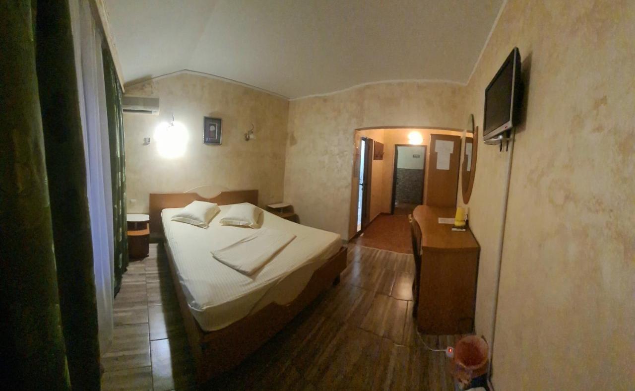Pensiunea La Palia Iasi Esterno foto