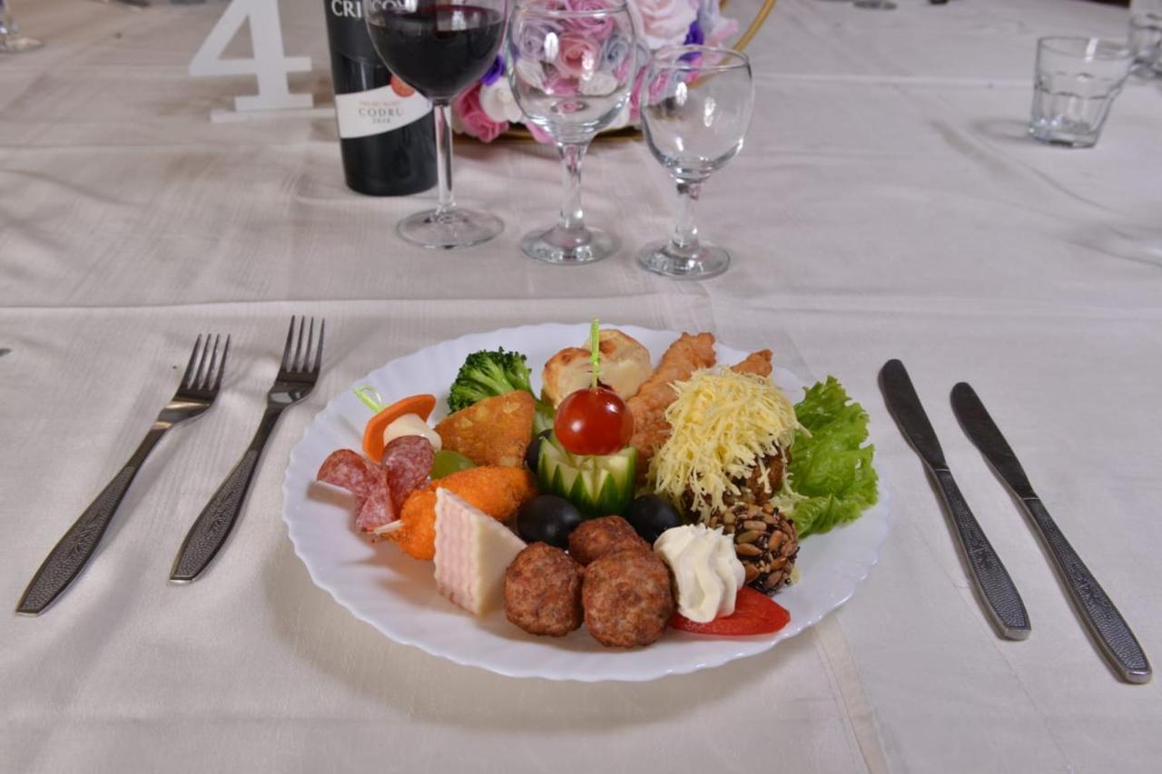 Pensiunea La Palia Iasi Esterno foto